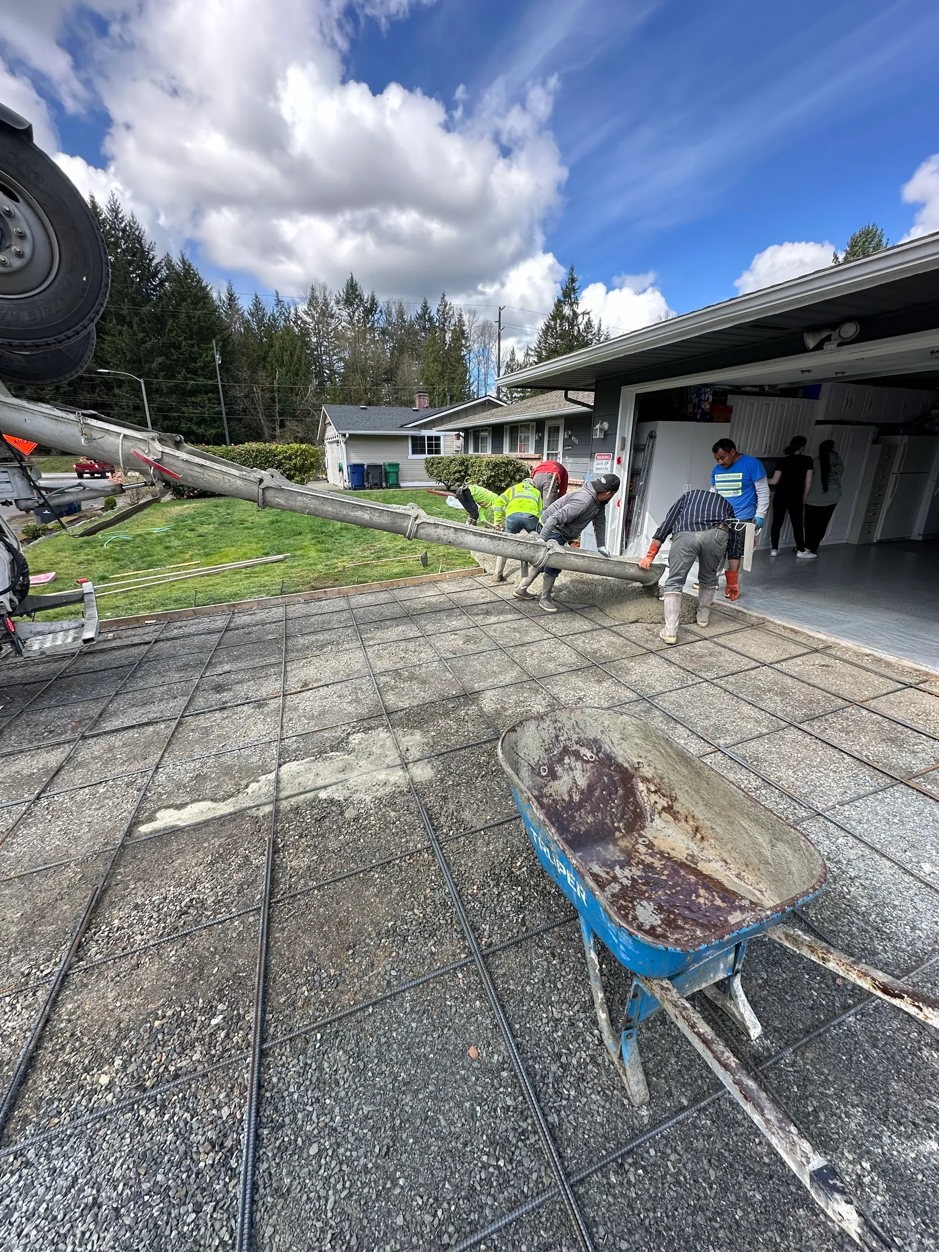 New concrete driveway construction in Snohomish County WA